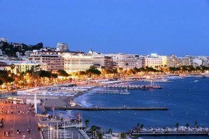 Location voiture luxe Cannes