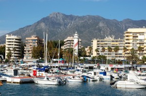 hire a luxury car in marbella