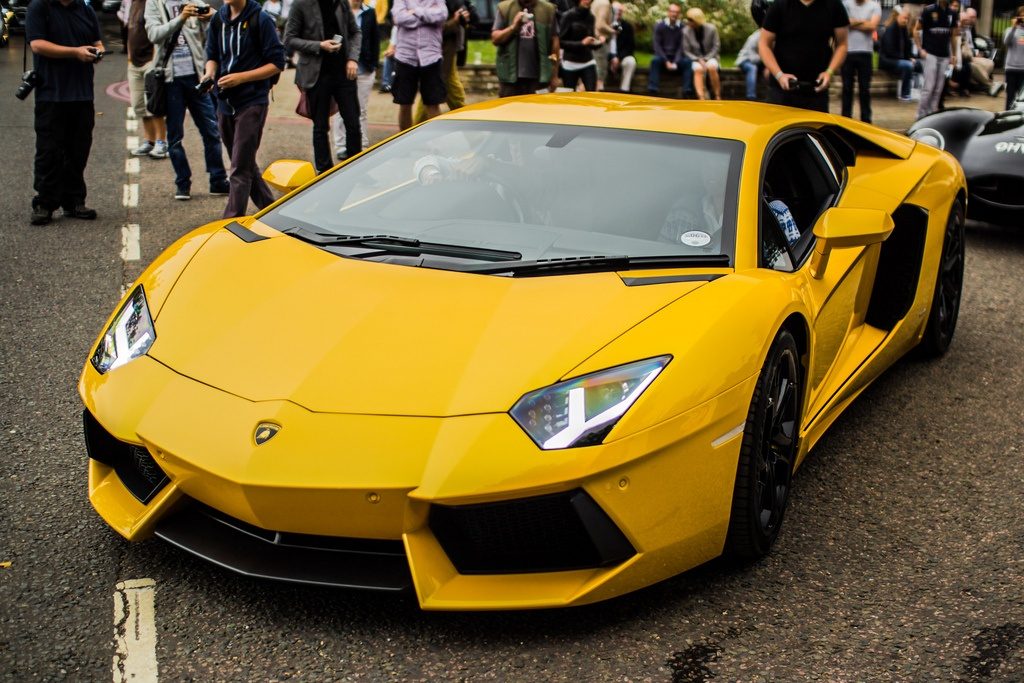 location lamborghini aventador